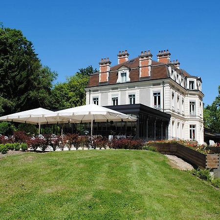 Château de La Dame Blanche - Logis Geneuille Exterior foto